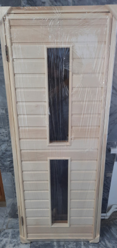 Дверь со стеклом (липа) сорт А с петлями